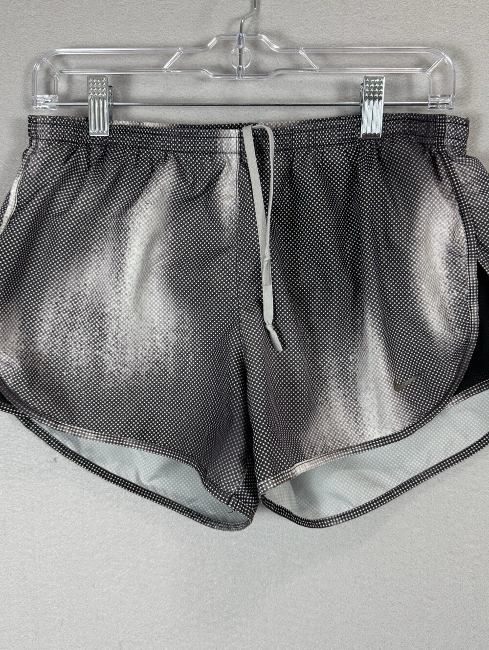 Nike Dri-FIT Running Shorts Womens M Black Gray Printed Lined